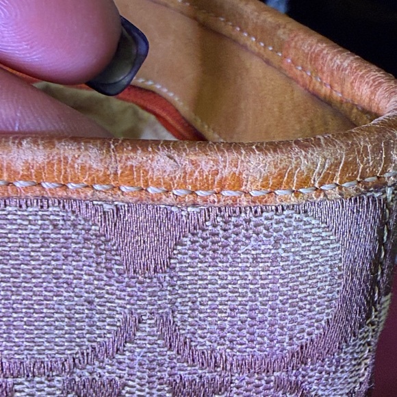 FINAL MARKDOWN Coach City Tote with Signature Logo in Tan and Brown - Picture 8 of 16